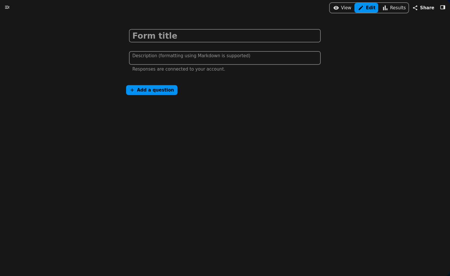 Edytor formularza w Nextcloud Forms. Pola tekstowe do tytułu oraz opisu formularza, a także przycisk do dodania nowego pytania.