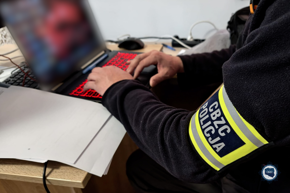 CBZC podsumowuje operację „Hellfire”: 123 zatrzymanych, zabezpieczono 330 tys. materiałów z pornografią dziecięcą